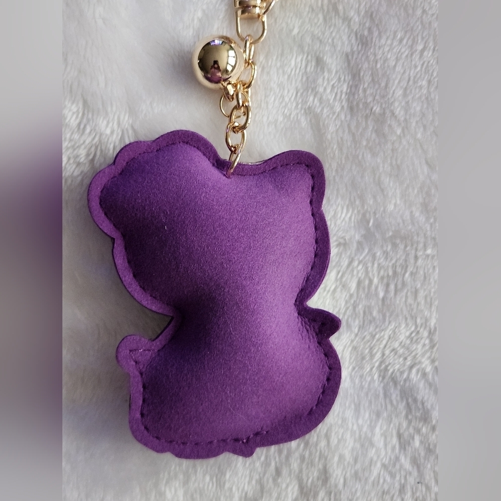 Hello Kitty Rhinestone Berry Keychain Bag Charm - Picture 4 of 4